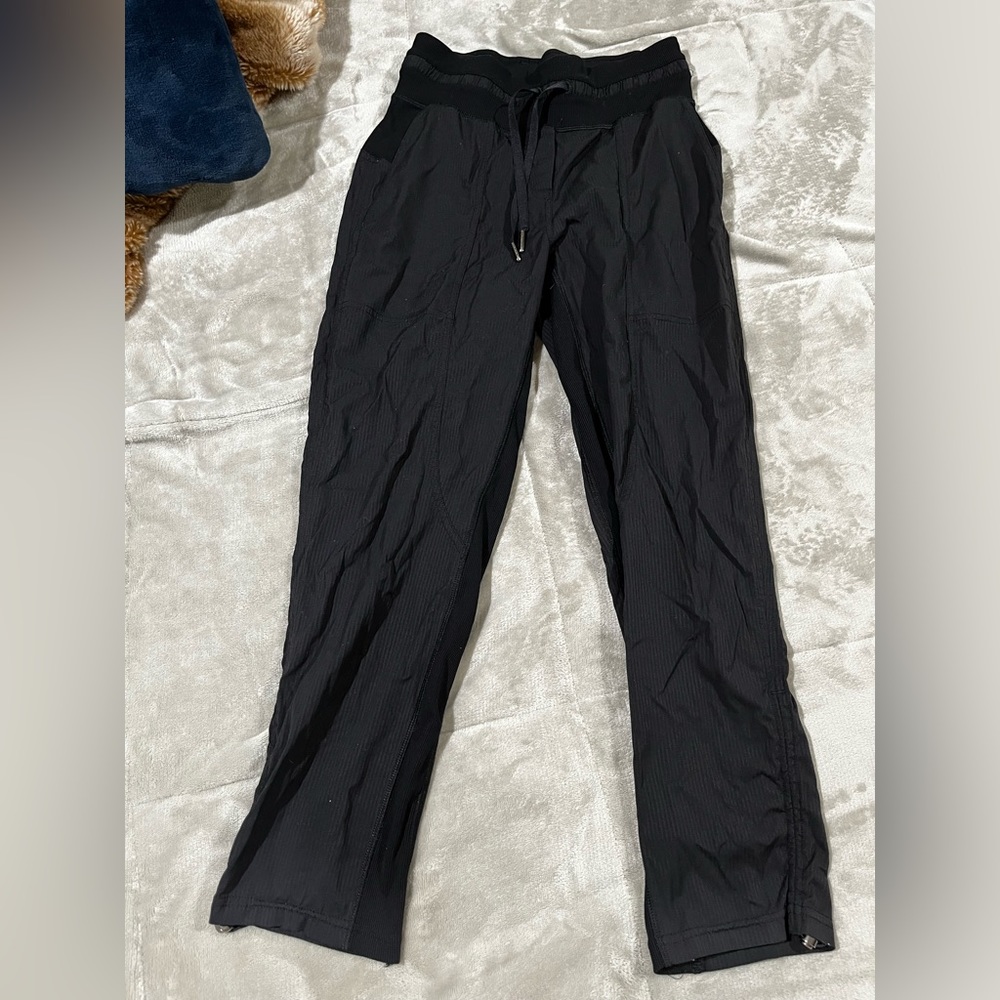 Lululemon dance studio crop - UNlined